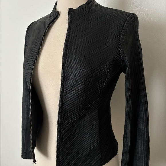RARE Bebe Genuine Leather Perforated Gorgeous Jacket with some stretch - Picture 13 of 13